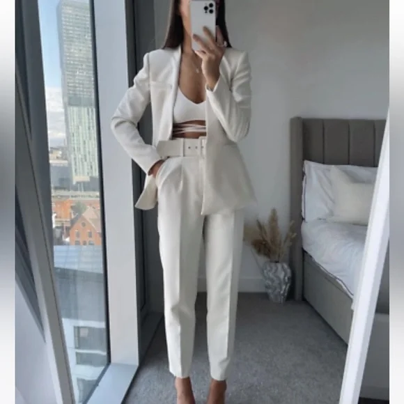 Blogger’s Favorite 🤩 Zara Business Pants with Fabric Covered Belt - Picture 3 of 6